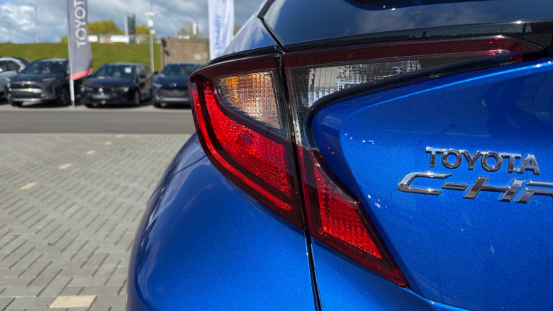 Toyota C-HR 1.8 Hybrid Design 5dr CVT Hybrid Hatchback